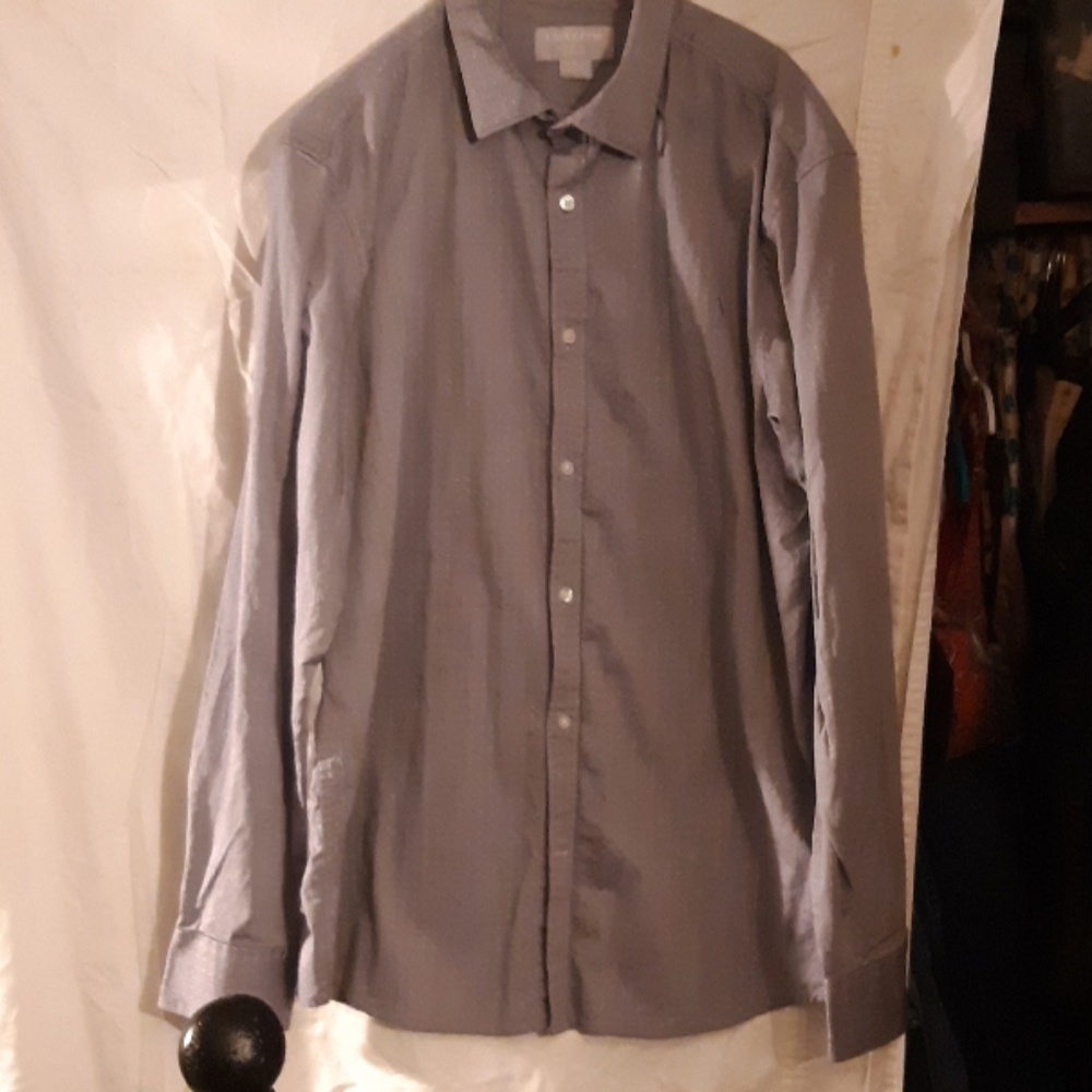 Mens size xl long sleeved dress shirt